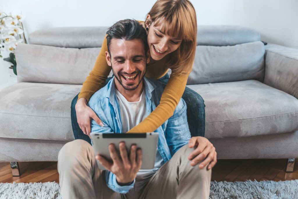 Por ser a primeira geração a crescer na era tecnológica, a geração do milênio tem visões e valores que influenciam a maneira como o mercado imobiliário atua.