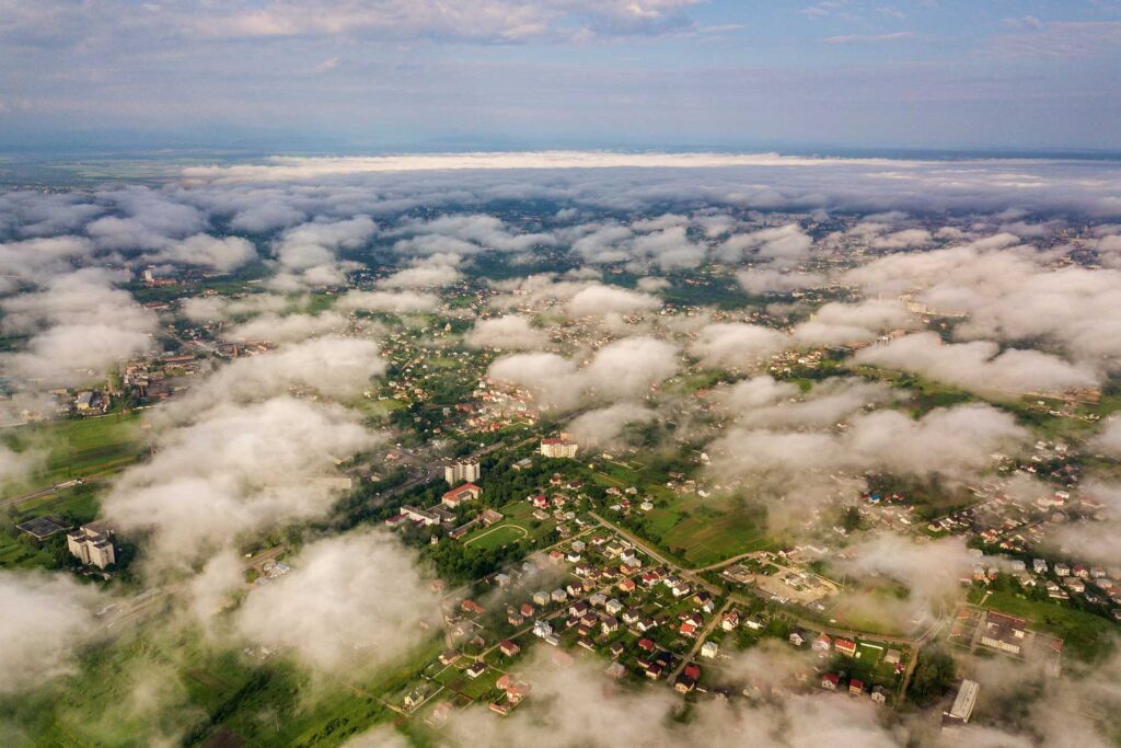 Uma das principais vantagens de investir em loteamentos planejados é a possibilidade de adquirir terrenos em diferentes regiões.